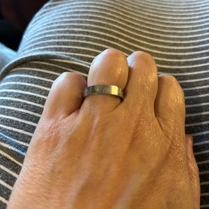 Women’s silver band ring size 9